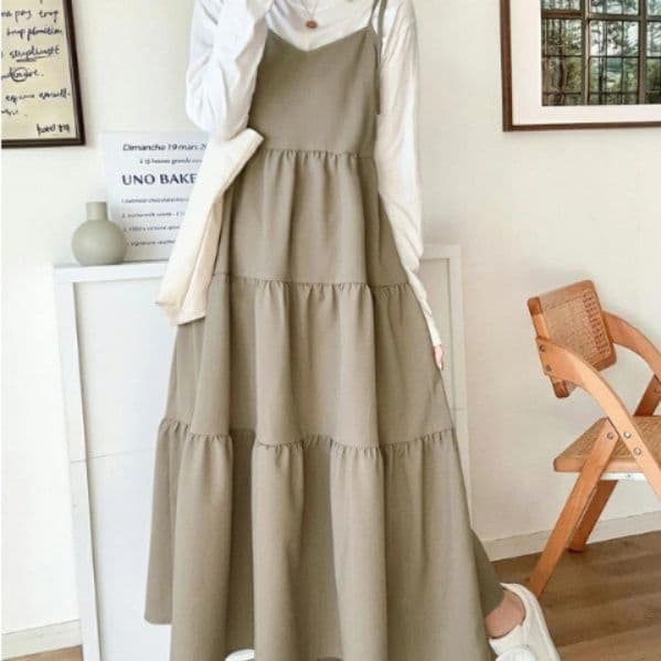 イエベ春/イエベ秋服　肩リボン付きティアードキャミソールワンピース