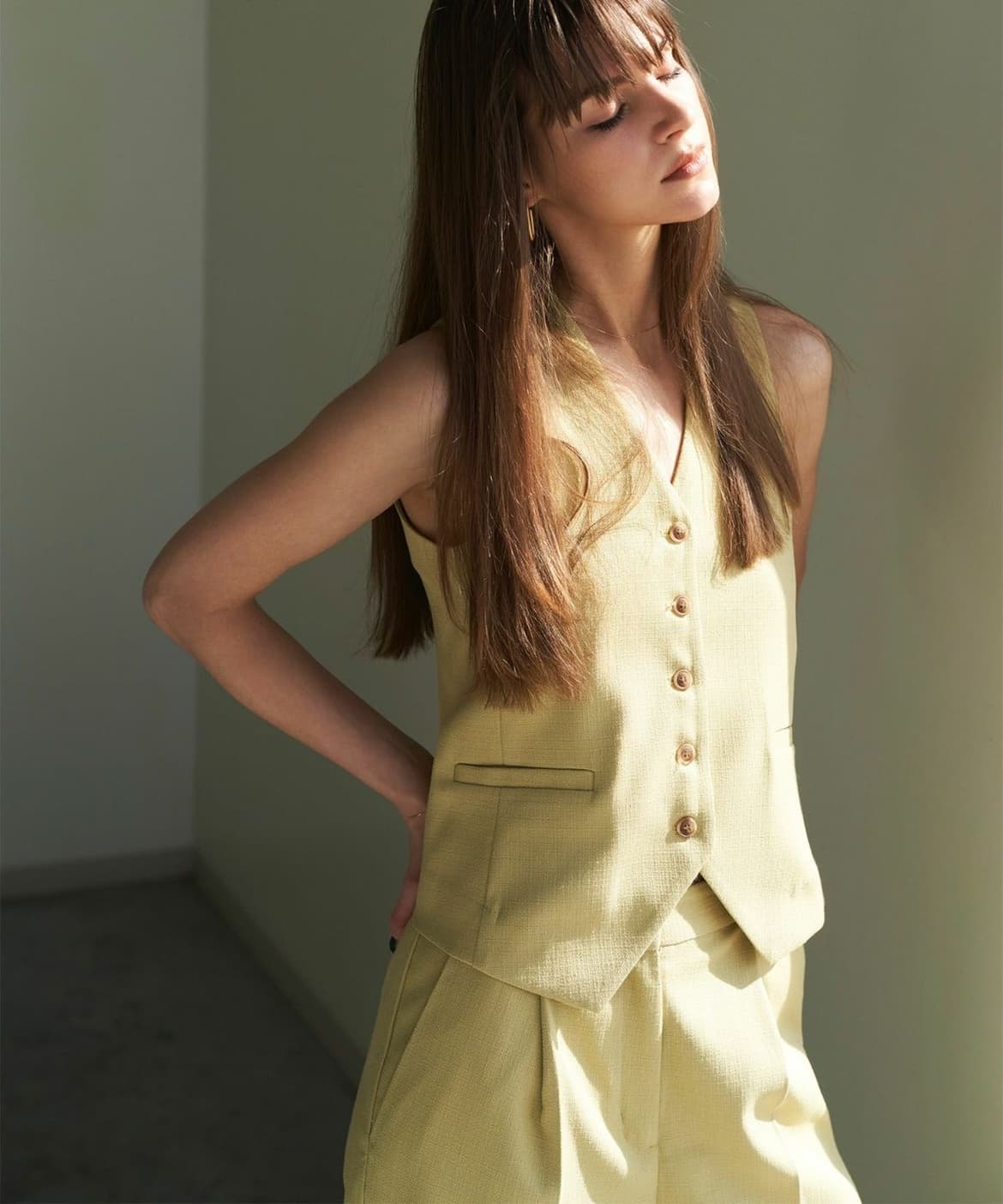 イエベ春/イエベ秋服　上品リネン調ベストジャケット