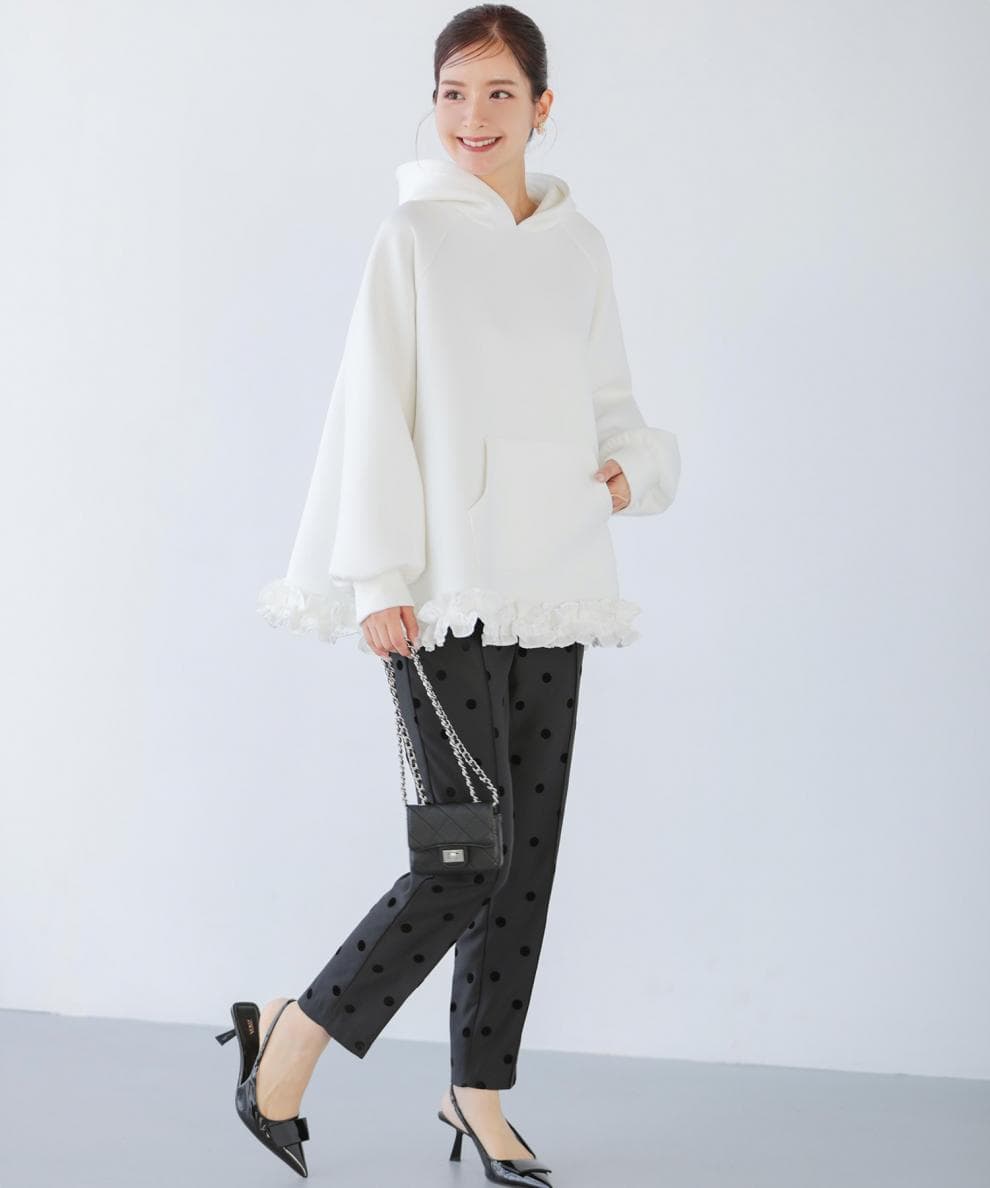 イエベ春服　裾フリル付きオーバーサイズフーディースウェット