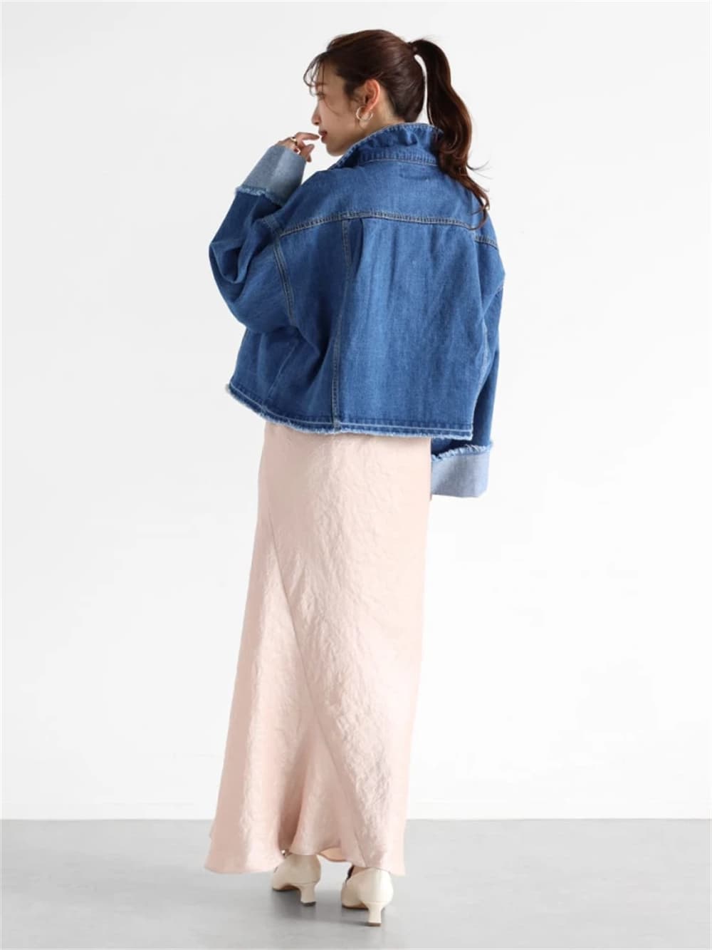 イエベ春/イエベ秋服　ゆったり裾デニムジャケット