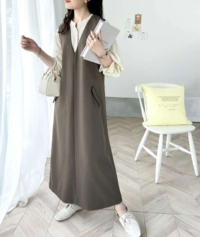 イエベ秋服　シンプル一枚仕立てベストワンピース