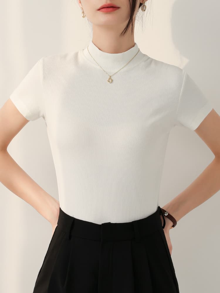 イエベ春服　すっきり見せ半袖モックネックカットソー