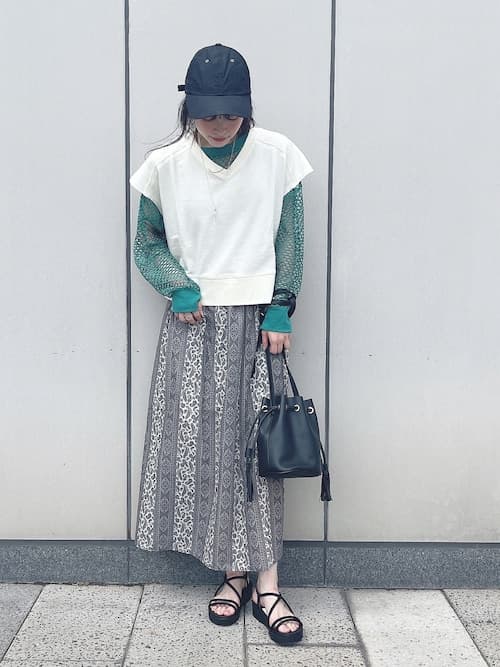 イエベ秋服　透かし編みメッシュプルオーバー