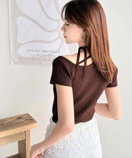 イエベ春/イエベ秋服　リボンネックケーブル編みニット