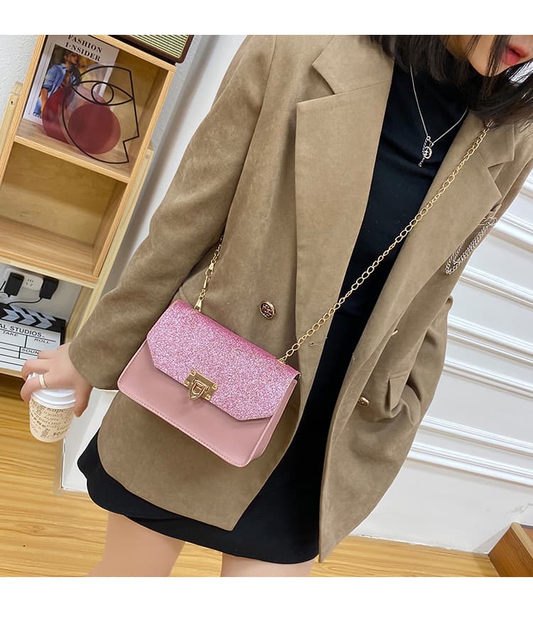 イエベ春/イエベ秋服　チェーンミニショルダーバッグ