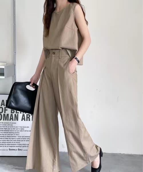 イエベ春/イエベ秋服　ノースリーブパンツセットアップ