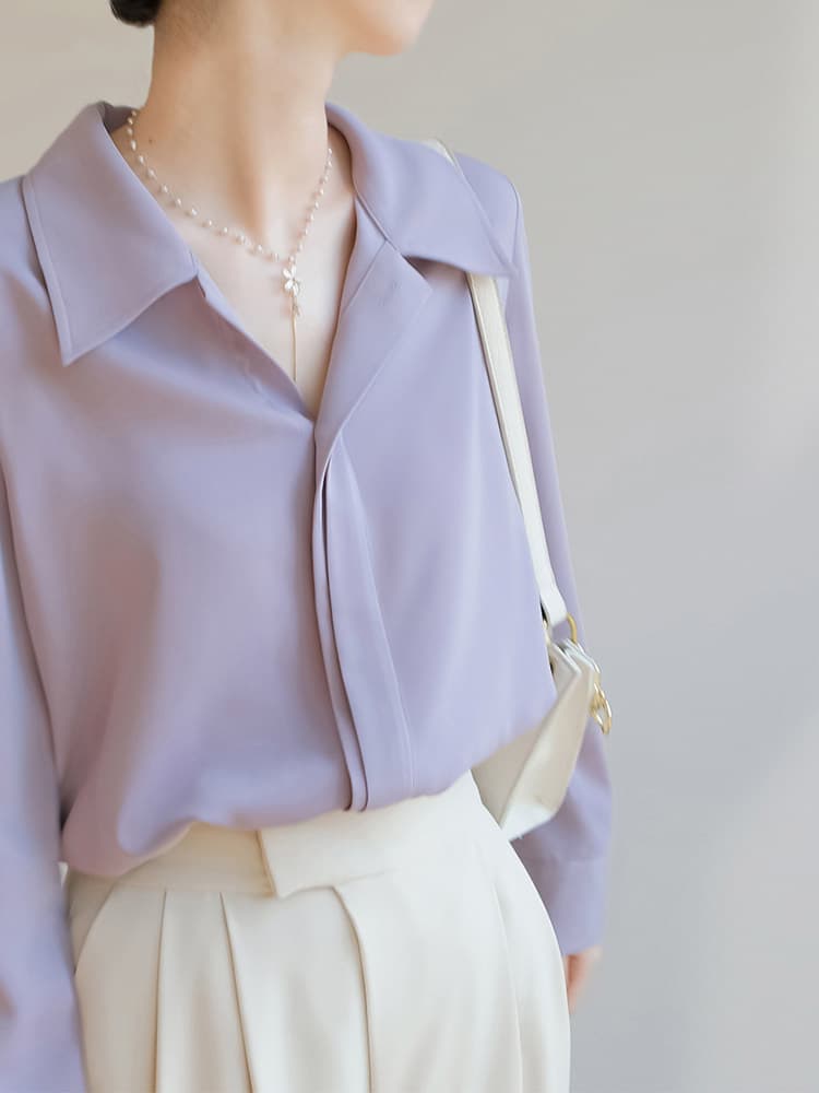 イエベ秋服　とろみ素材の開襟長袖ブラウス