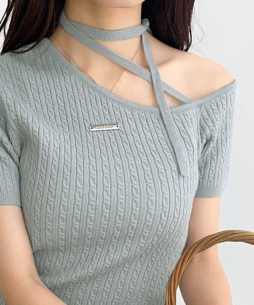 イエベ春/イエベ秋服　リボンネックケーブル編みニット