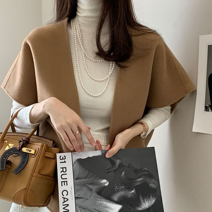 イエベ春/イエベ秋服　上品な大人のゆったり袖なしウールベスト