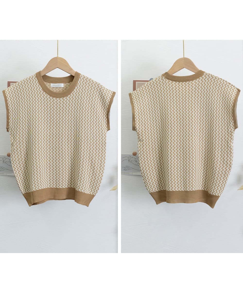 イエベ春/イエベ秋服　涼やか幾何学柄ニット フレンチスリーブ