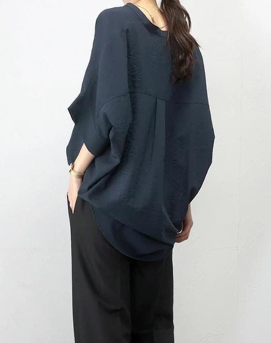 イエベ春/イエベ秋服　理想のこなれ感スキッパーネックドルマン袖ブラウス