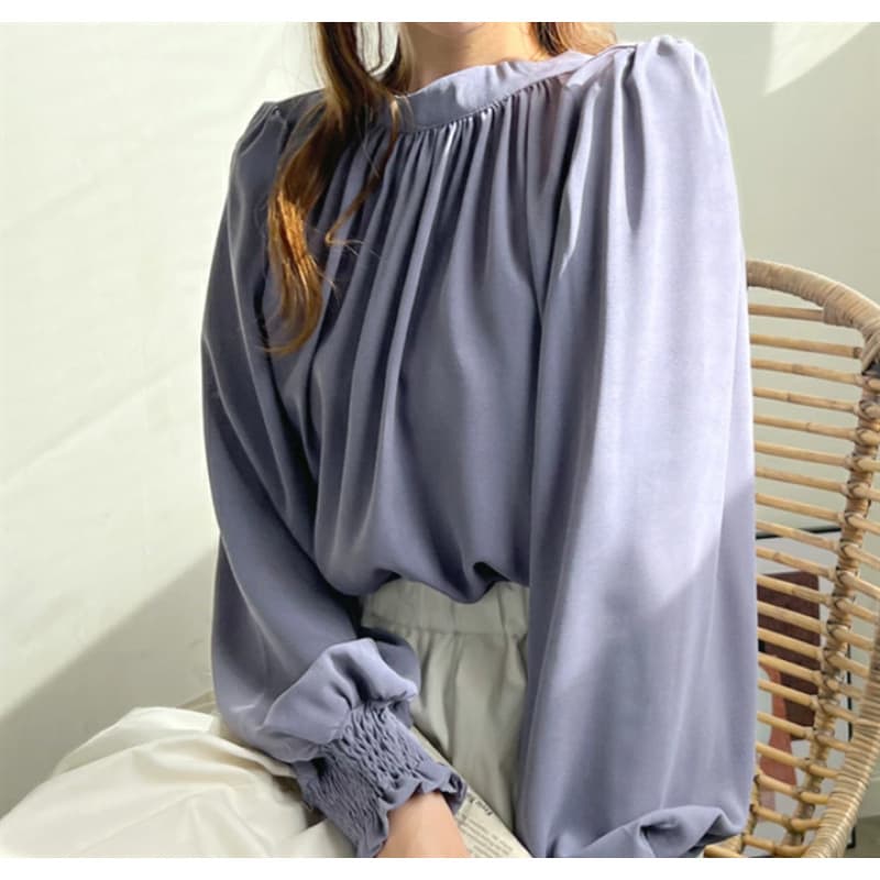 イエベ春/イエベ秋服　上品シャーリング袖ギャザーブラウス