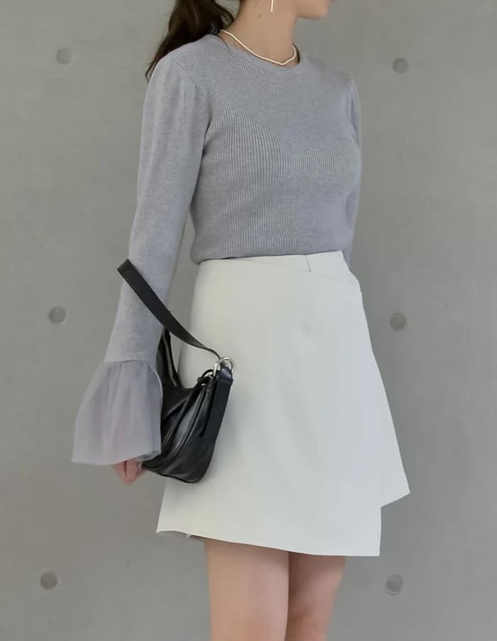 イエベ春/イエベ秋服　シフォンフレア袖ブラウス