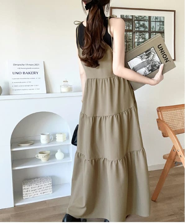 イエベ春/イエベ秋服　肩リボン付きティアードキャミソールワンピース