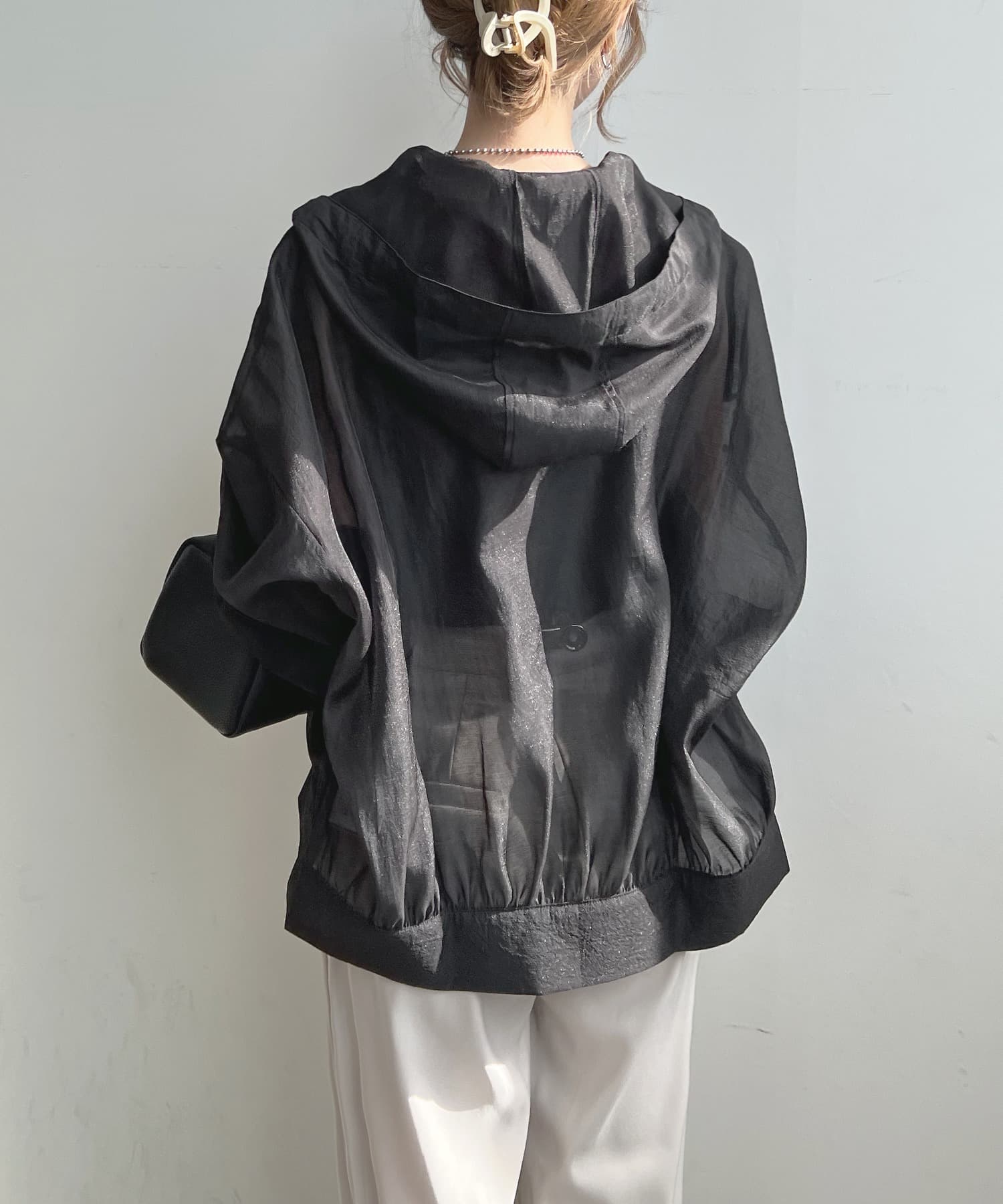 イエベ春/イエベ秋服　 ボリューム袖フード付きジップアップブルゾン