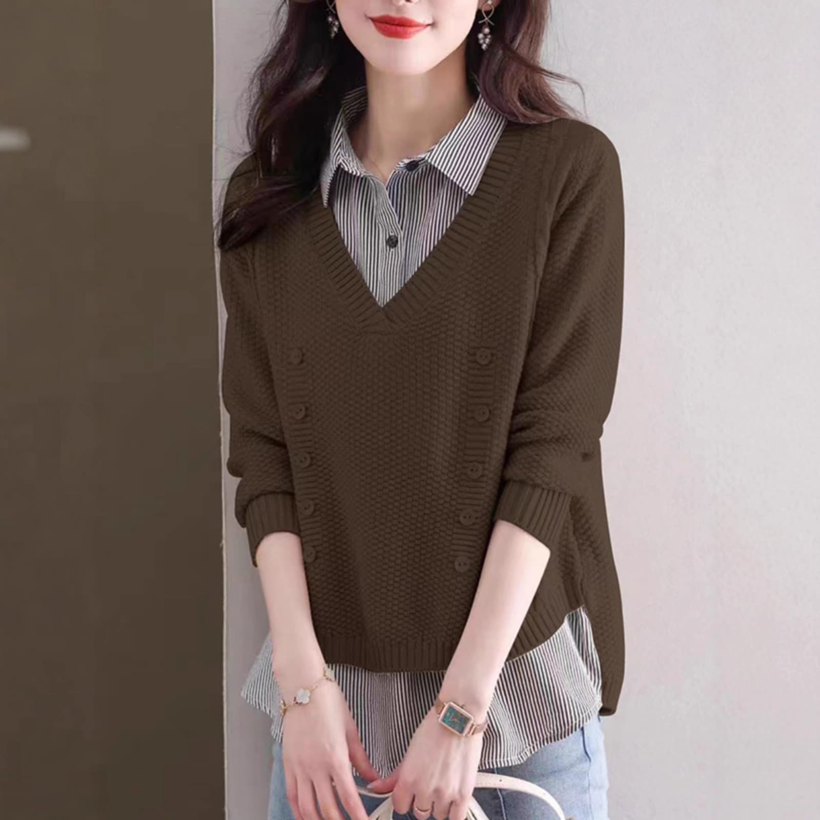 イエベ春/イエベ秋服　襟付きシャツ重ね着風ニット