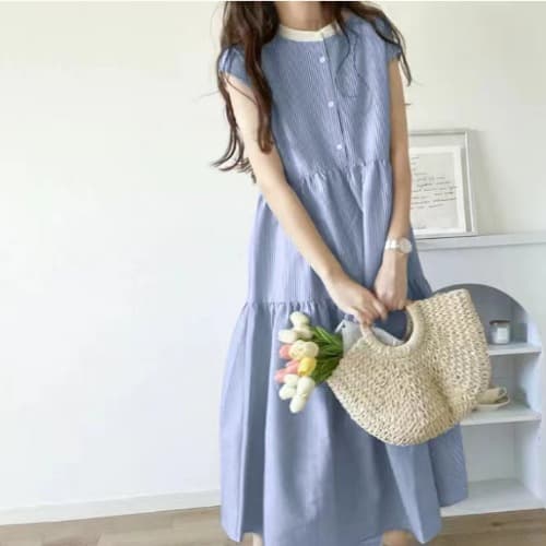 イエベ春/イエベ秋服　爽やか縦縞ティアードワンピース