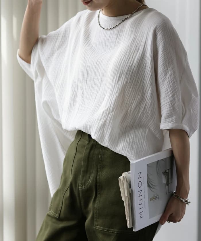 イエベ春/イエベ秋服　風合い豊かなゆったりドルマンシルエット