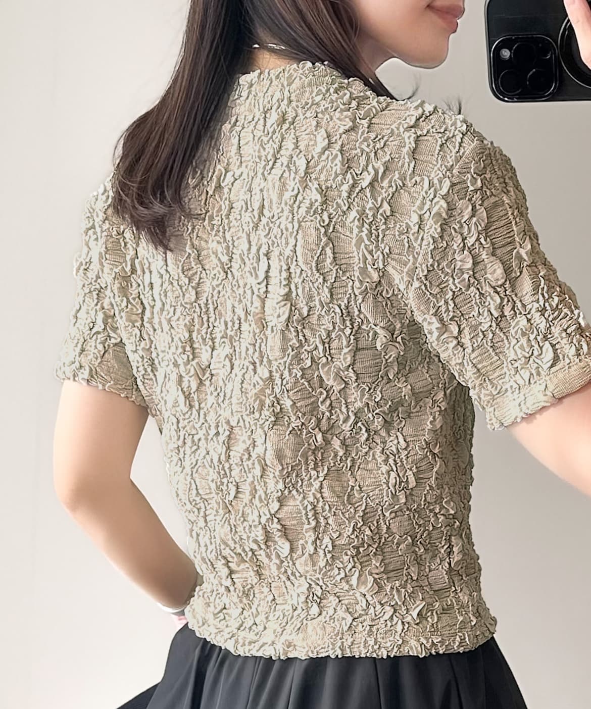 イエベ春/イエベ秋服　立体花模様クロップドTシャツ