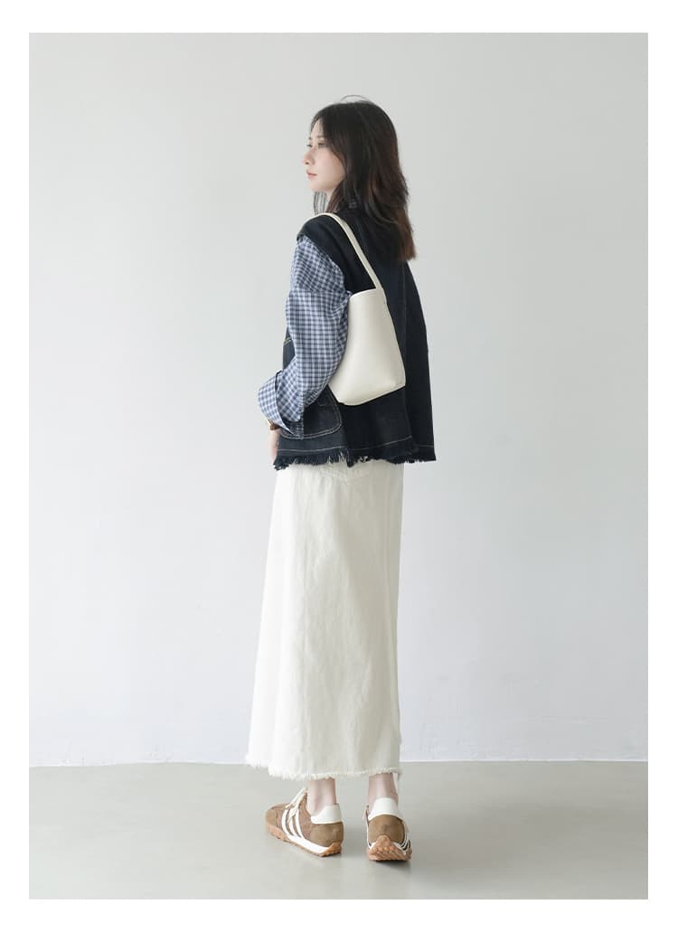 イエベ秋服　断ち切りフリンジ デニムベスト