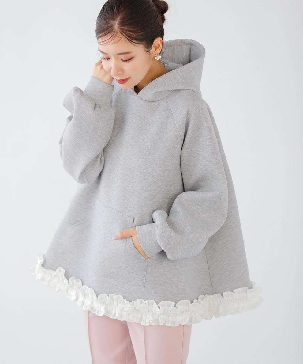 イエベ春服　裾フリル付きオーバーサイズフーディースウェット