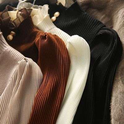 イエベ春/イエベ秋服　エレガントリブ編み立ち襟ブラウス