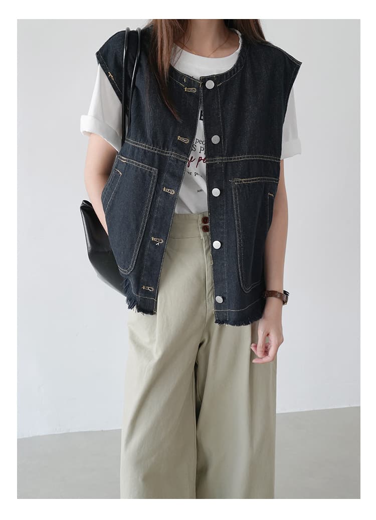 イエベ秋服　断ち切りフリンジ デニムベスト