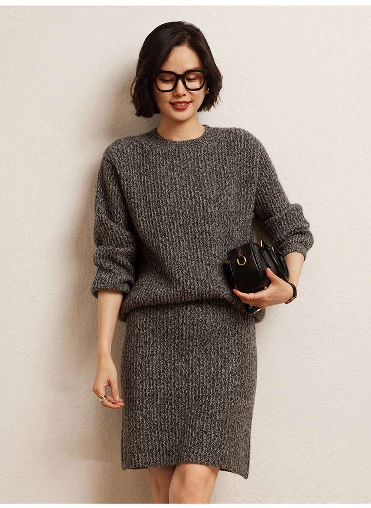 イエベ春/イエベ秋服　クラシカルニットセットアップ