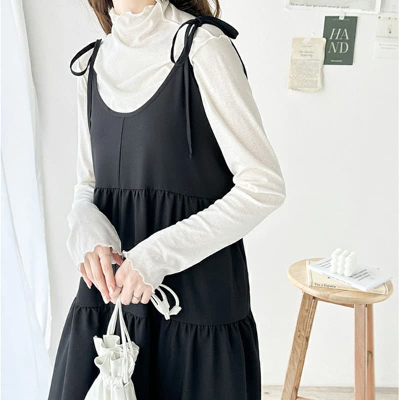 イエベ春/イエベ秋服　肩リボン付きティアードキャミソールワンピース