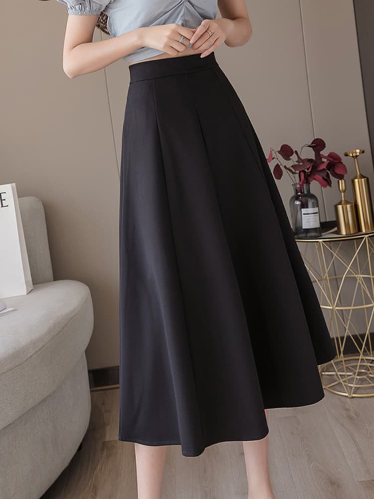 イエベ春/イエベ秋服　上品な大人のふんわり広がる膝丈フレアスカート
