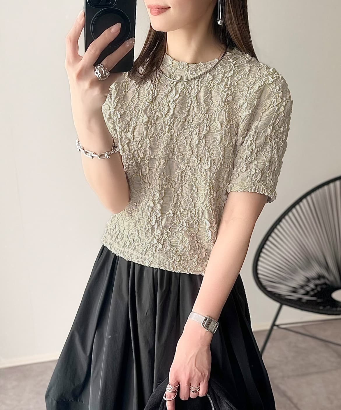 イエベ春/イエベ秋服　立体花模様クロップドTシャツ