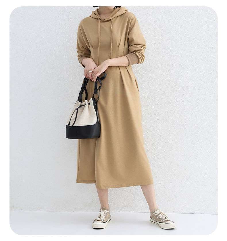 イエベ春/イエベ秋服　フード付きマキシ丈ワンピース