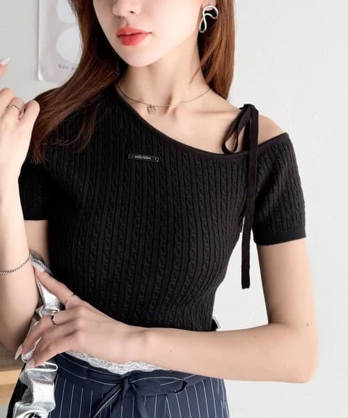 イエベ春/イエベ秋服　リボンネックケーブル編みニット