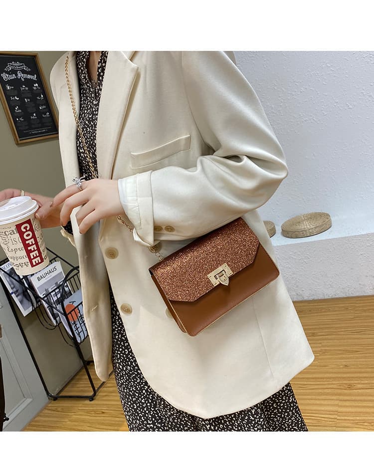イエベ春/イエベ秋服　チェーンミニショルダーバッグ