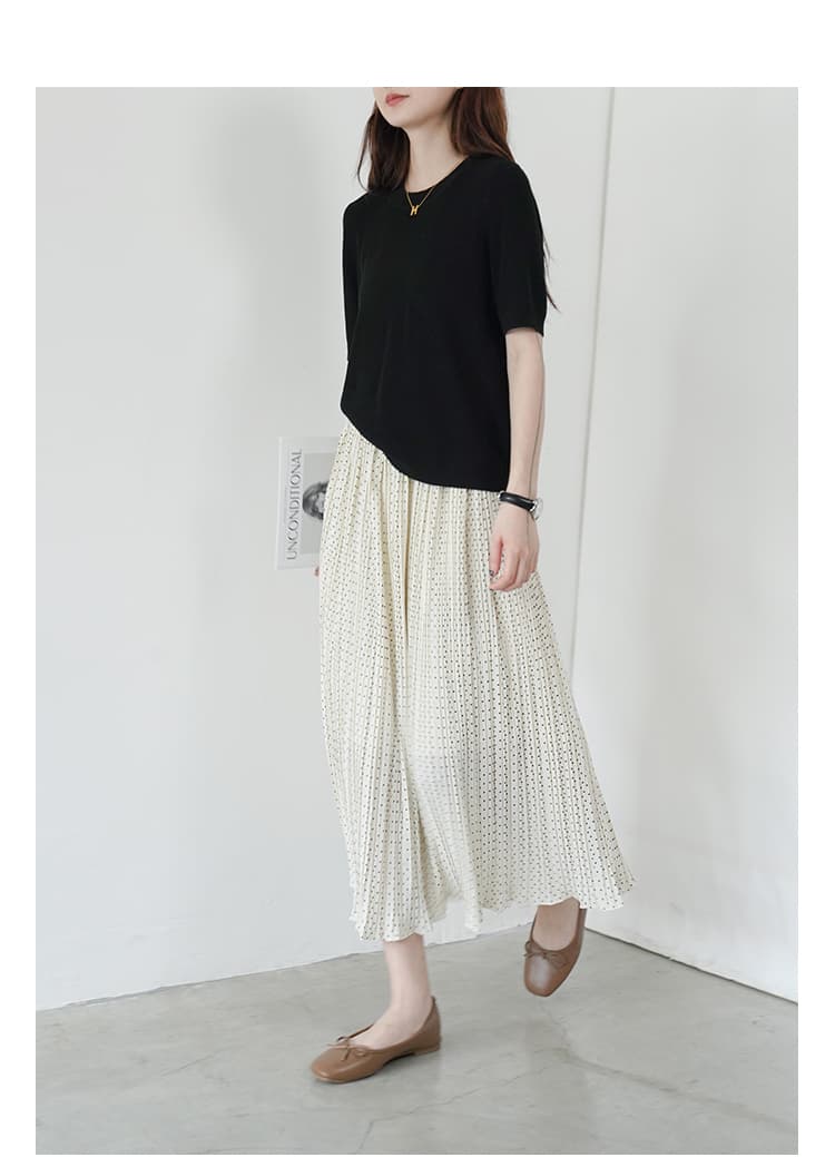 イエベ春/イエベ秋服　優雅な揺れ感 水玉模様プリーツスカート