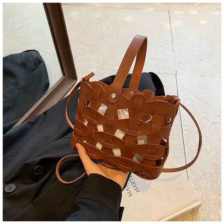 イエベ春/イエベ秋服　メッシュ編みレザー手提げバッグ