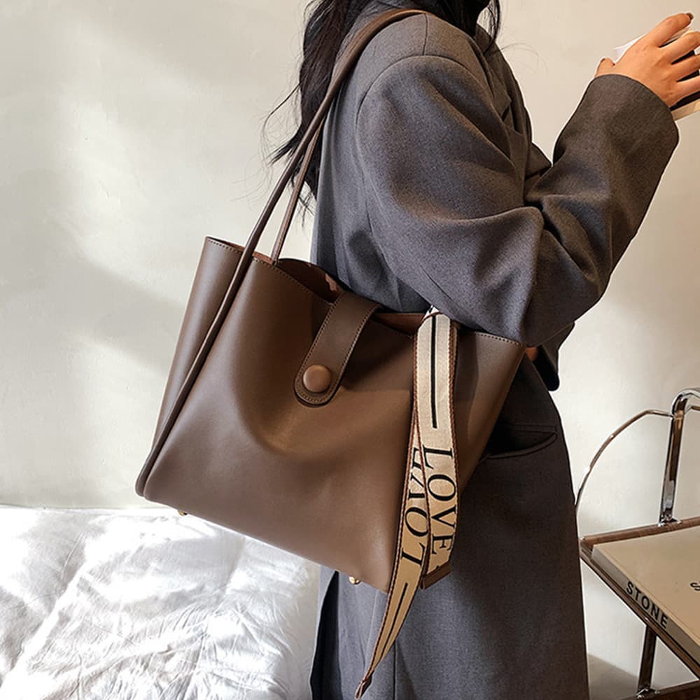 イエベ春/イエベ秋服　スカーフ付き上品トートバッグ