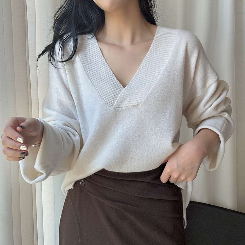 イエベ春/イエベ秋服　深Vネック リブ編み ゆるふわニット