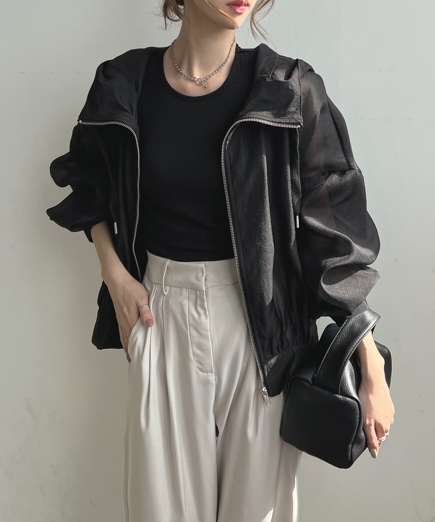 イエベ春/イエベ秋服　 ボリューム袖フード付きジップアップブルゾン