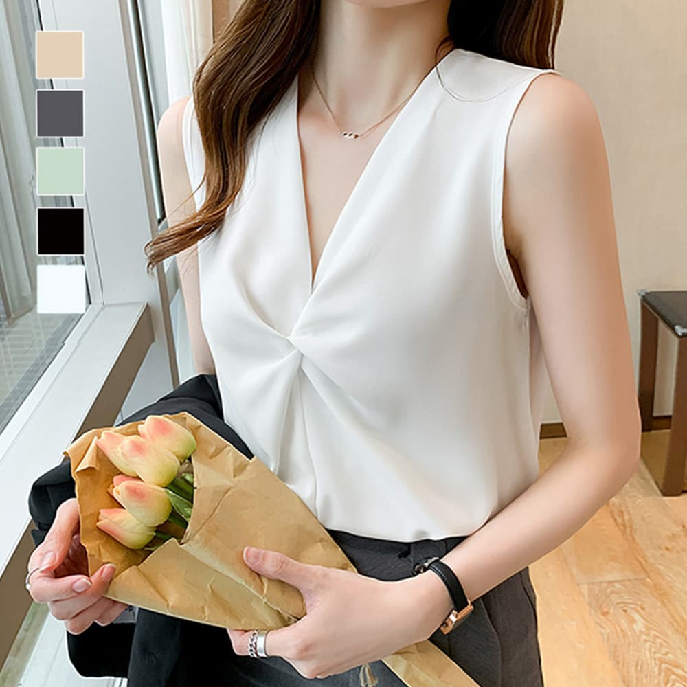 イエベ春/イエベ秋服　上品ギャザーVネックブラウス ノースリーブシャツ