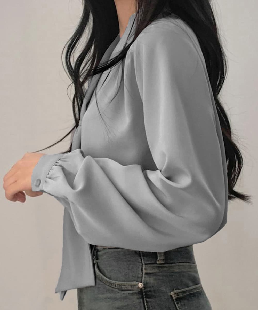 イエベ春/イエベ秋服　ボウタイシャツブラウス オフィスカジュアル 秋服