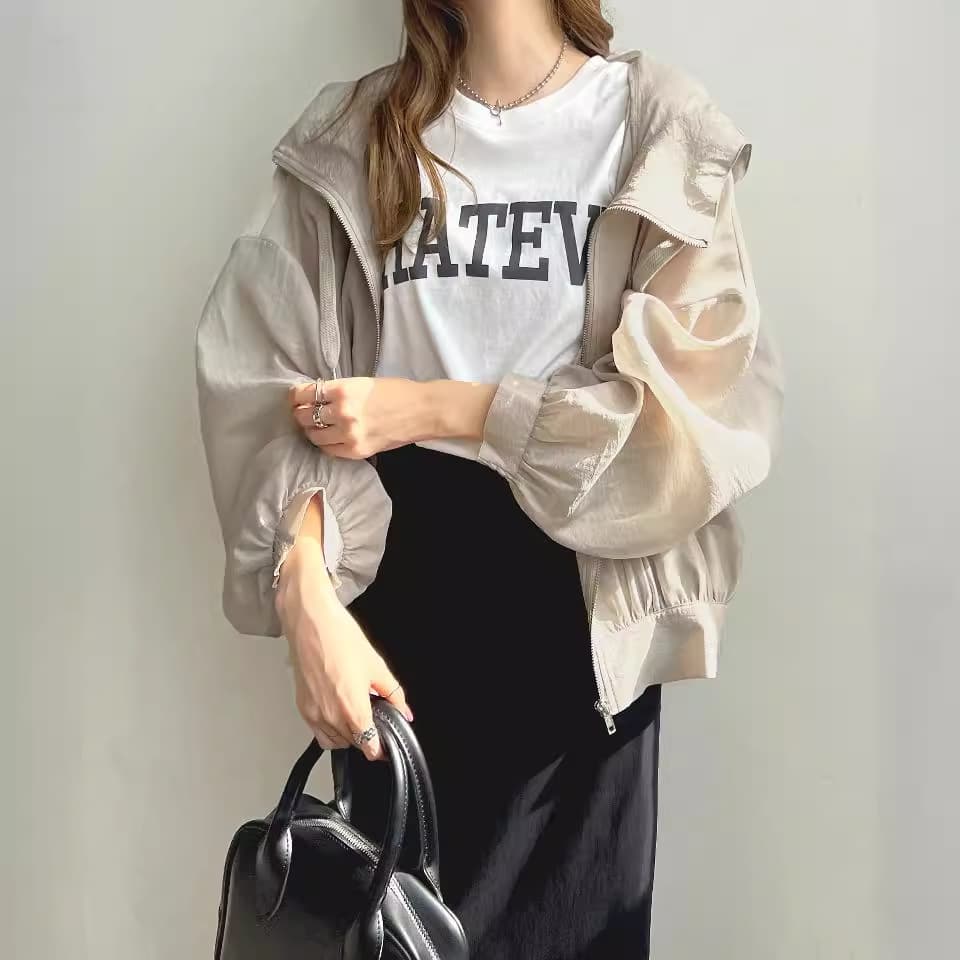 イエベ春/イエベ秋服　 ボリューム袖フード付きジップアップブルゾン
