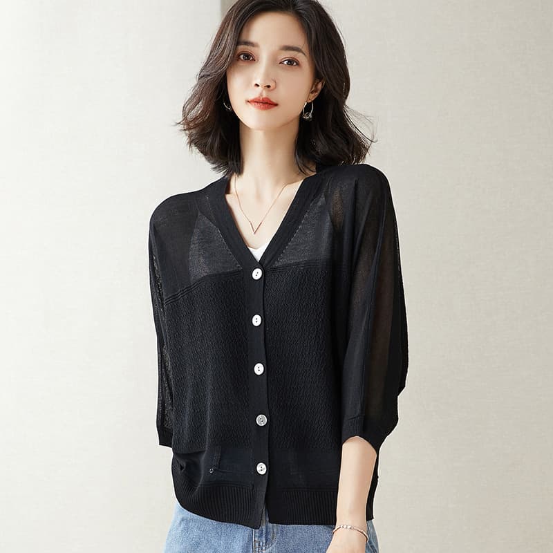 イエベ春/イエベ秋服　透明感あふれる七分袖ニット