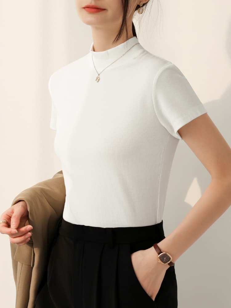 イエベ春服　すっきり見せ半袖モックネックカットソー