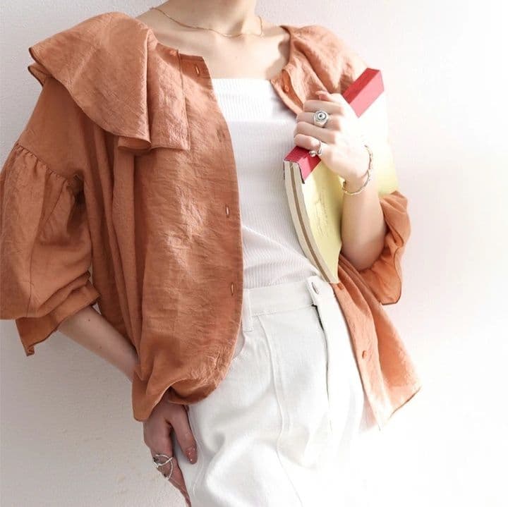 イエベ春/イエベ秋服　二段フリル後ろボタンブラウス