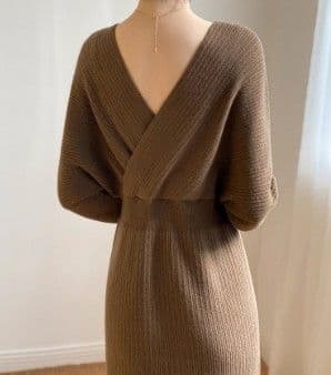 イエベ春/イエベ秋服　ウエスト痩身クロスネックドレスワンピース
