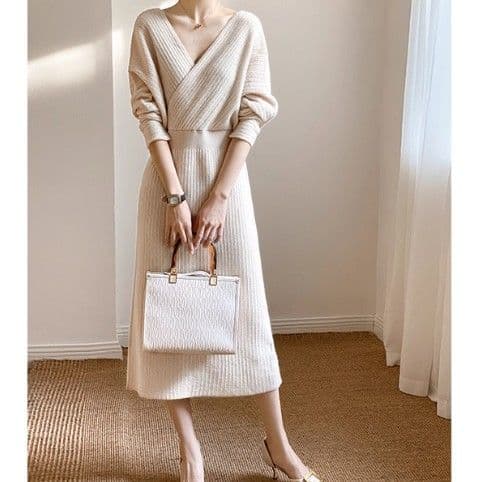 イエベ春/イエベ秋服　ウエスト痩身クロスネックドレスワンピース