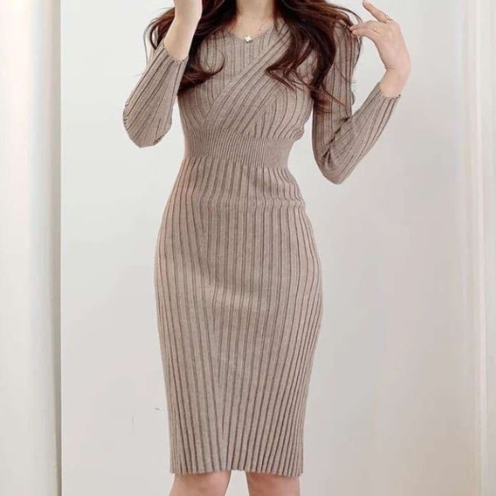 イエベ春/イエベ秋服　リブニットタイトワンピース