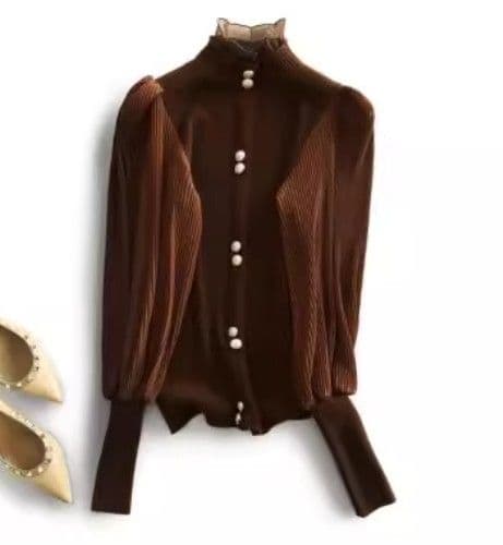 イエベ春/イエベ秋服　エレガントリブ編み立ち襟ブラウス