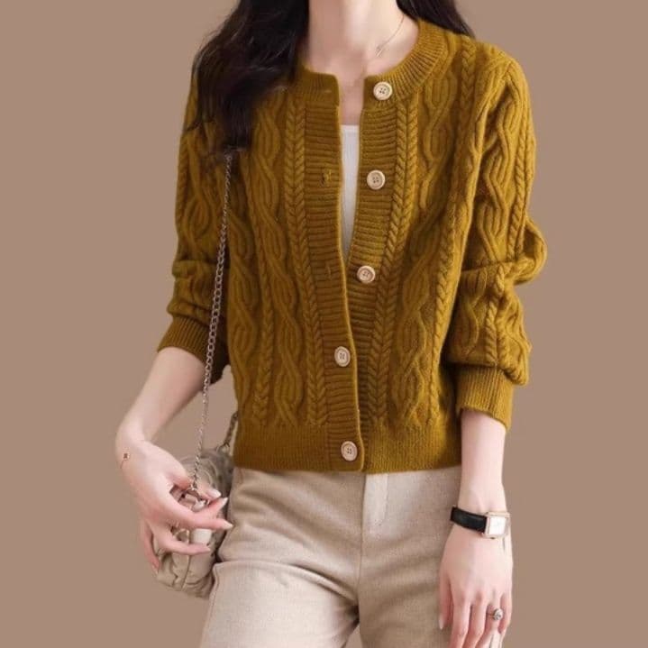 イエベ春/イエベ秋服　編み込み模様丸首ボタン留めカーディガン